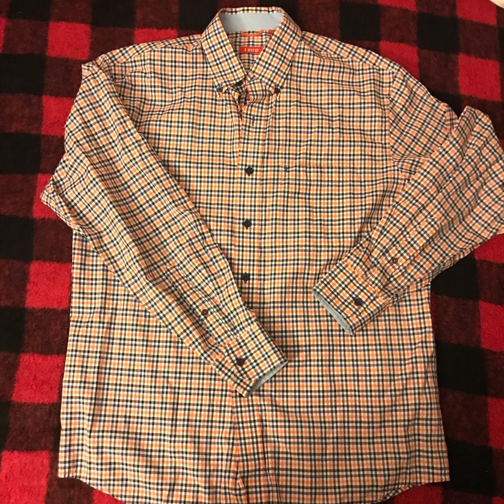 NWOT Izod Button Down Shirt size Medium